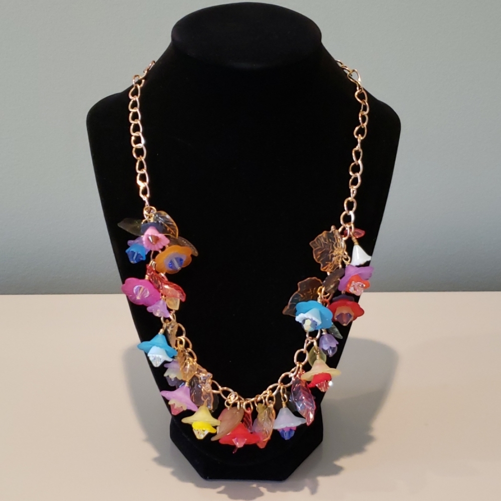 Multicolored floral bead necklace